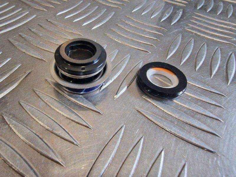 Vedante Bomba de Água Suzuki GSXR1300 Hayabusa 99-07/ GSXR1100 93-98/ GSXR600 97-00/ GSXR750 96-99/ RF600/ RF900/ VS800 VZ800 - Image 3