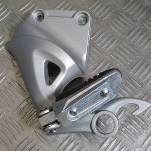 Suporte Esquerdo Passageiro Suzuki GSXR1300 Hayabusa 08-14